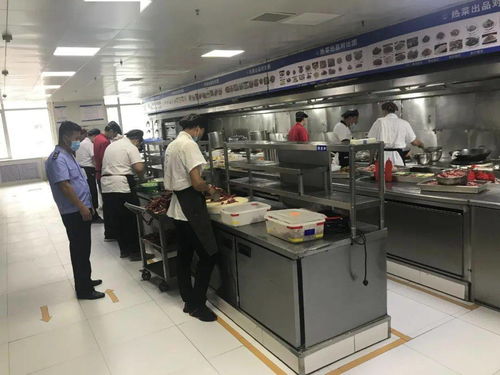 右旗市場監管局 四個到位 圓滿完成脫貧攻堅普查期間食品安全保障工作